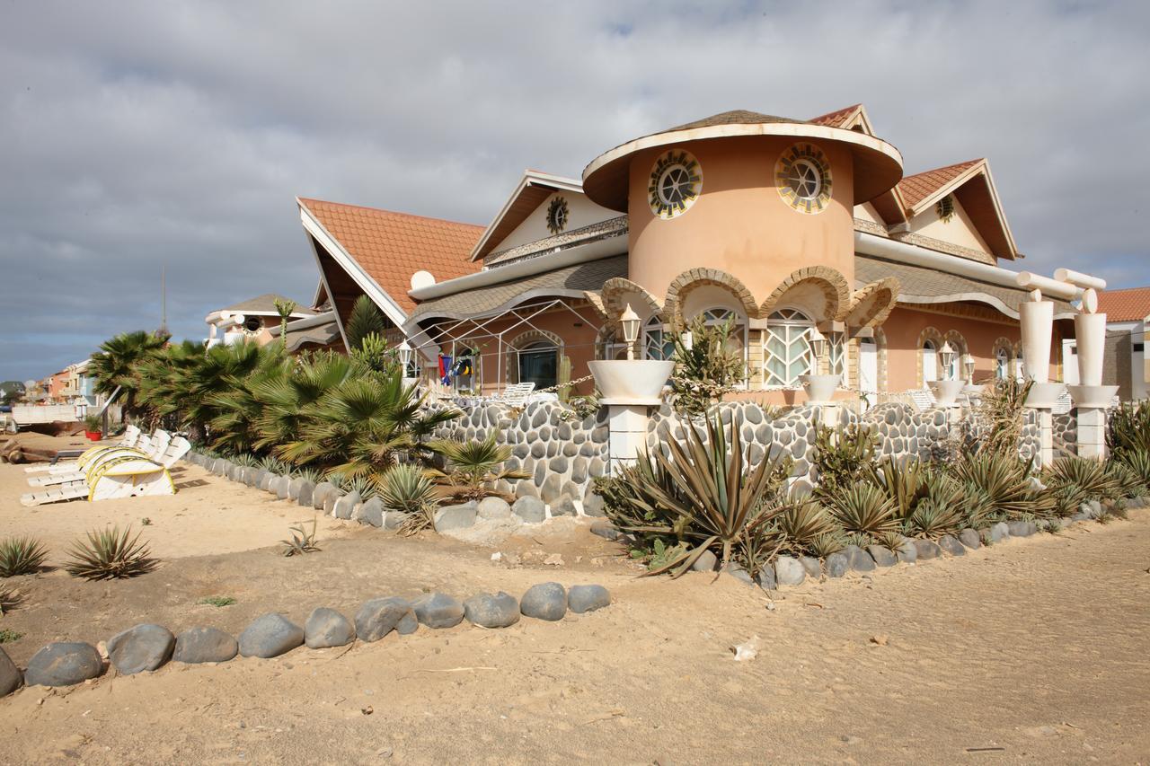 Residencial Cabo Verde Palace Hotel Santa Maria Exterior photo